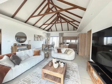 4 Bedroom Villa