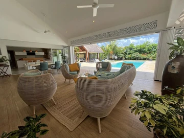 5 Bedroom Villa