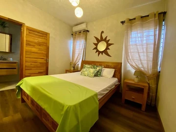 5 Bedroom Villa