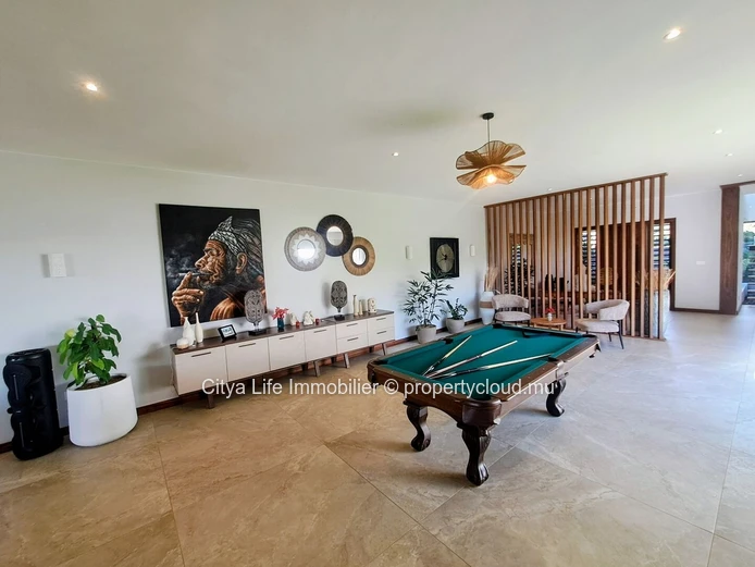 Luxury 3-Bedroom Villa with Private Pool in Mont Choisy