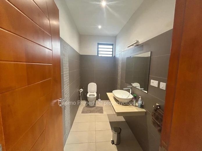 Villa de 4 chambres à louer à Mont Choisy, Grand Baie, avec piscine - Complexe Résidentiel