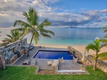 5 Bedroom Villa
