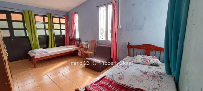 Maison / Villa - 6 chambres - Roches Brunes - Ref. MA84353VE