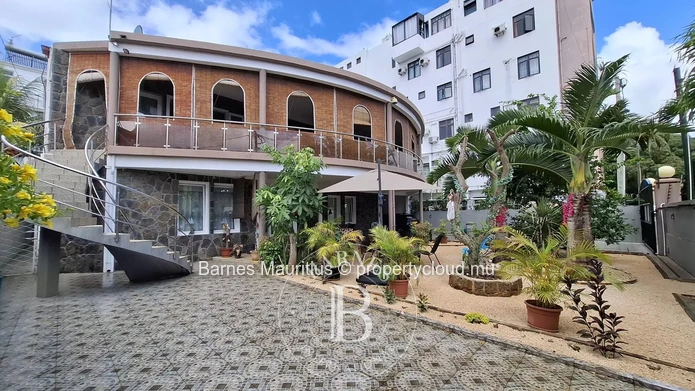 FLIC EN FLAC - Villa Familiale en 2 Parties - 7 Chambres