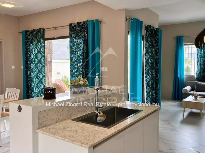 ontemporary 2-Bedroom House with Private Pool in Grand Bay
