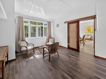 5 Bedroom Villa