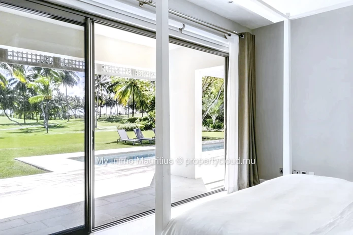 Elegance and Serenity - Prestige Golf Villa in Mauritius
