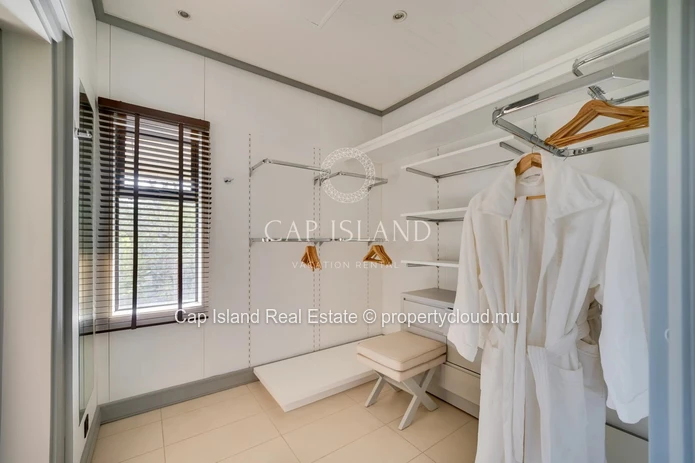 Anahita - Villa d'exception pieds dans l'eau, sur le golf