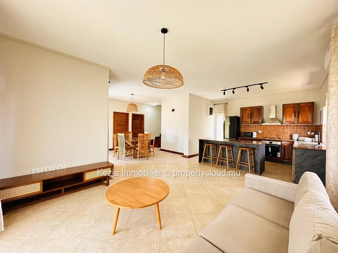 Charming Cathedral In An Intimate Residence 