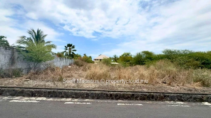 Prime Residential Land with Stunning Mountain View