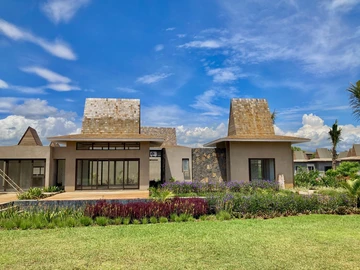 4 Bedroom Villa