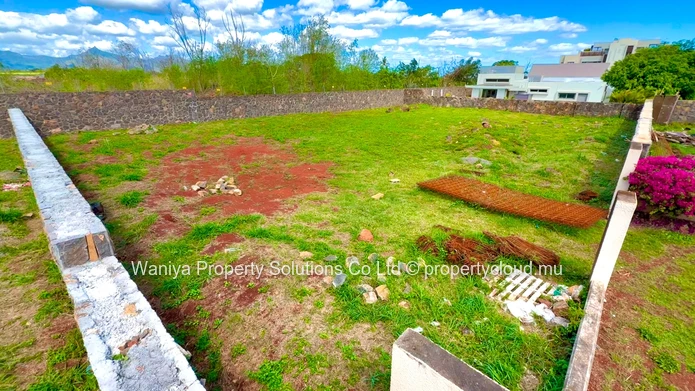 Prime Land For Sale |Royal Park, Balaclava