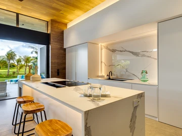 4 Bedroom Villa