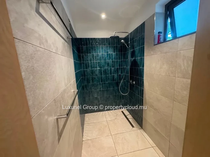 Pointe Aux Canonniers – Prestige Seafront Residence – Direct Beach Access