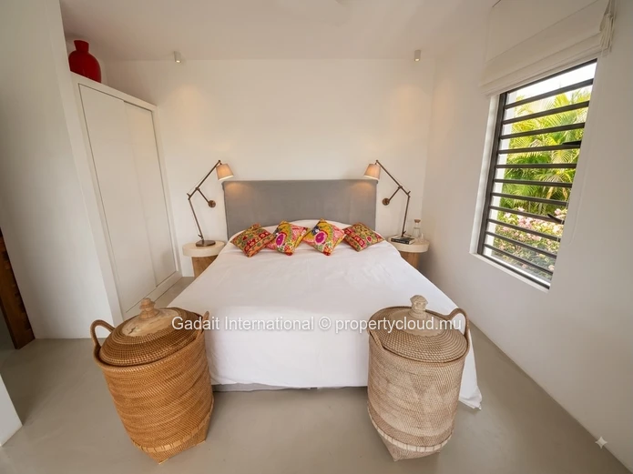 Long-Term Rental in Cap Malheureux – 4-Bedroom Villa with Pool Just Steps from the Sea