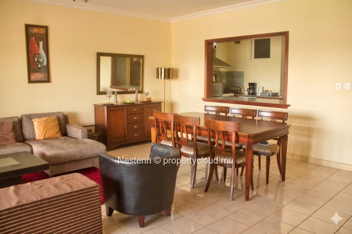 Spacious 3-bedroom apartment with mountain view