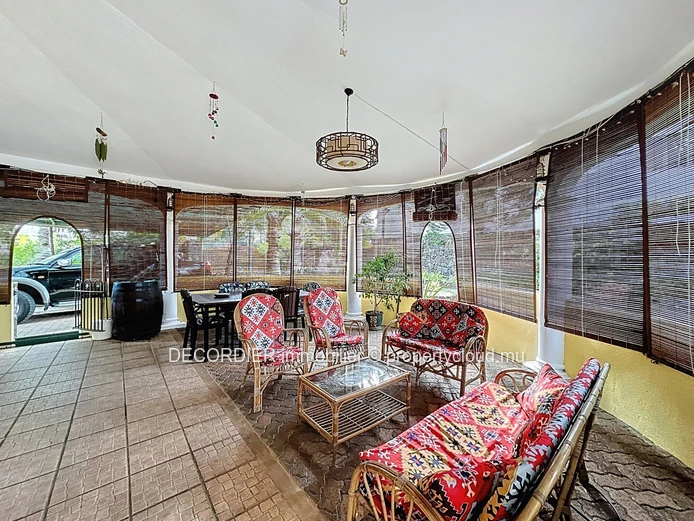 Charming family home in Grand Gaube, close to the sea (Sole Mandate)