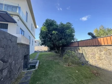 6 Bedroom Villa