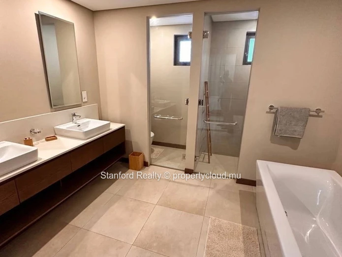 Apartment for Sale - 2 Bedrooms, Pointe aux Canonniers, North