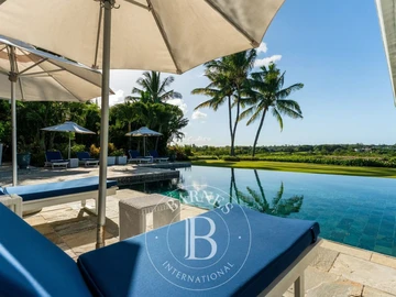6 Bedroom Villa