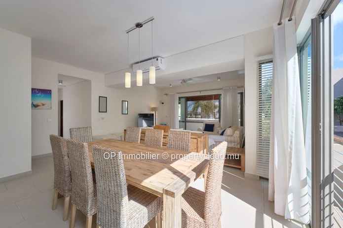 Appartement RES d exception à Bain Boeuf avec piscine privée et vue sur le lagon de Grand Baie