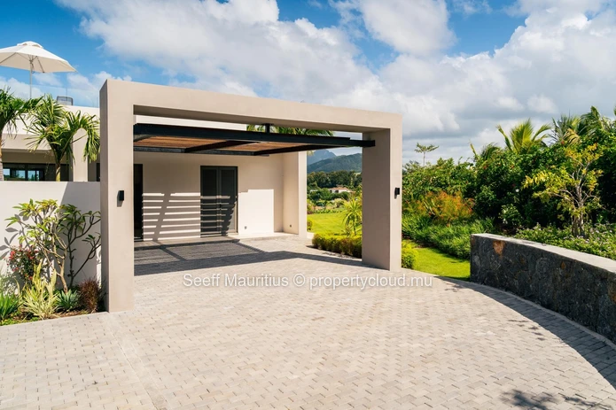 Élégance Moderne : Villa de Luxe avec Vues Spectaculaires