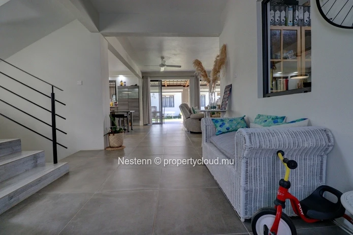 Elegance and Comfort in a Prime Location