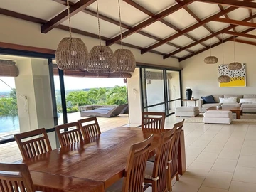 4 Bedroom Villa