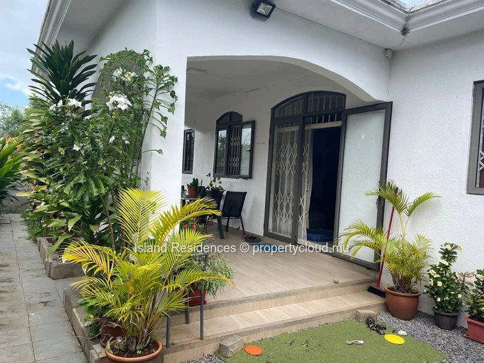 Pointe aux Piments - Maison moderne 3 chambres dans un jardin clôturé