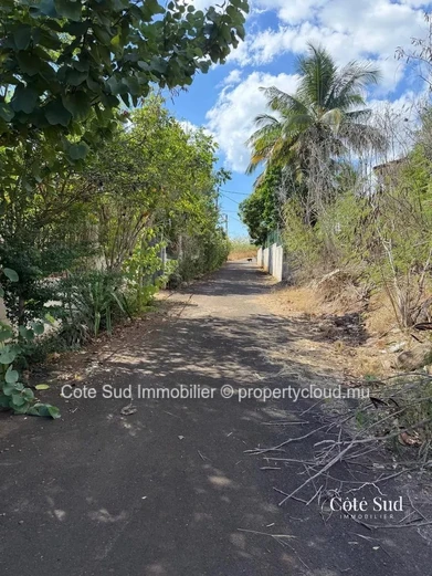 Beautiful Seaside Plot of Land in Albion, 583 m²