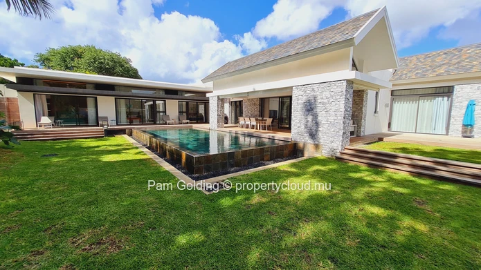 Villa de 4 Chambres – Pereybere