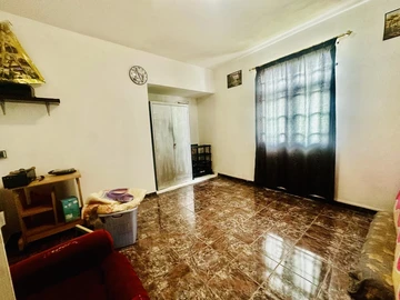 6 Bedroom House