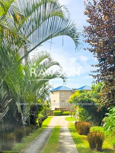 Terrain Résidentiel Dans Un Quartier Paisible Et Établi Avec Bon Accès, Grand Gaube