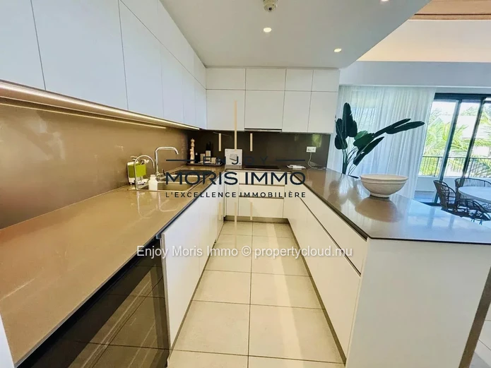 Penthouse de prestige à vendre – Mont Choisy Golf & Beach Estate – Île Maurice – 3 chambres en suite – Piscine privée –