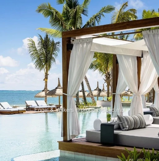 Unparalleled Luxury Villa with Hotel access