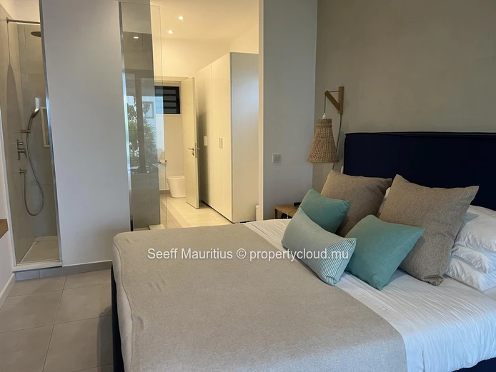 Appartement 3 chambres en bord de mer : Accès direct, sécurité 24h