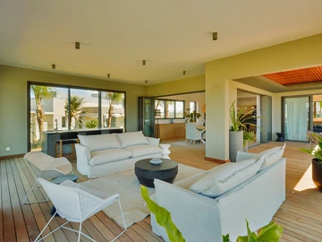 4 Bedroom Villa