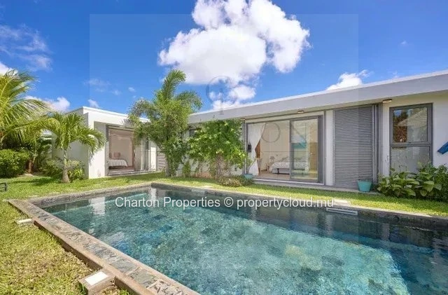 Villa de plain-pied de 4 chambres en suite avec studio indépendant et piscine privée