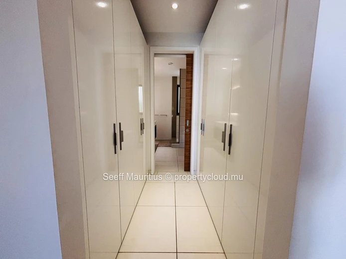 Spacieux Appartement de 3 Chambres à Louer dans une Résidence Moderne
