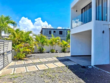 Villa For Sale In Belle Mare