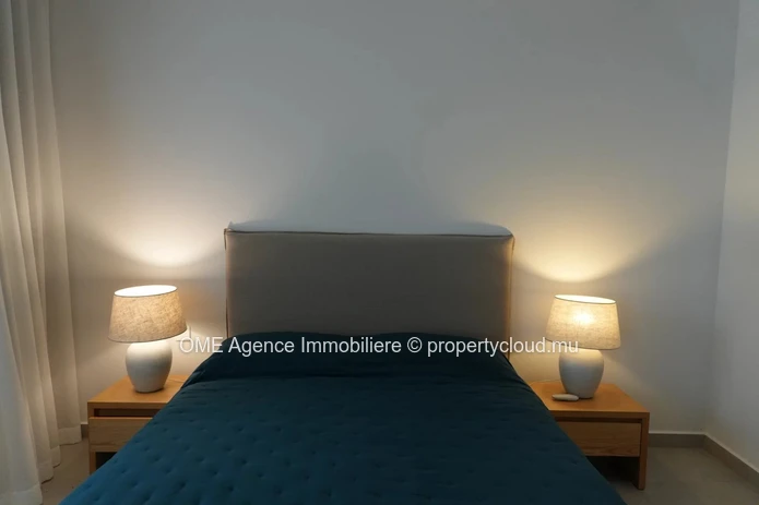 Spacious 4-Bedroom Apartment with Mountain View