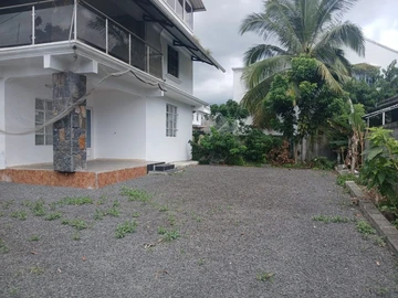 8 Bedroom House