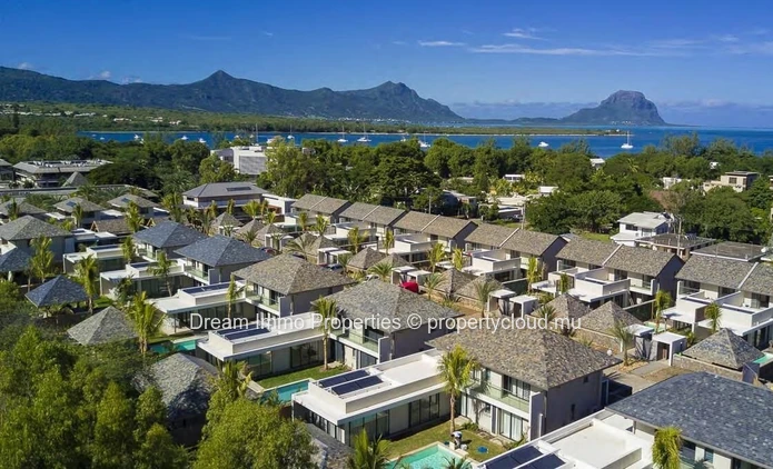 3-bedroom villa in an estate between the sea and the mountains in Black River - Mauritius