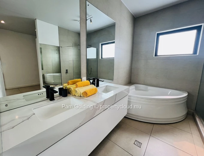 3-Bedroom Penthouse in Central Tamarin - Private Plunge Pool with Sea & Mountain Views