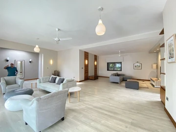 4 Bedroom Villa