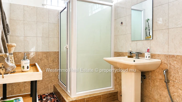 3-bedroom house for rent in La Preneuse with a garden, close to everything
