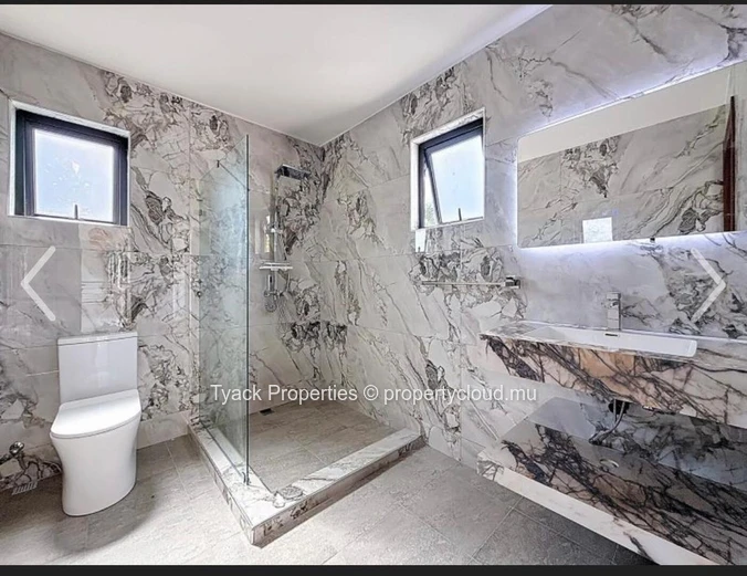 Villa Moderne 3 Chambres avec Piscine à Vendre à Péreybère