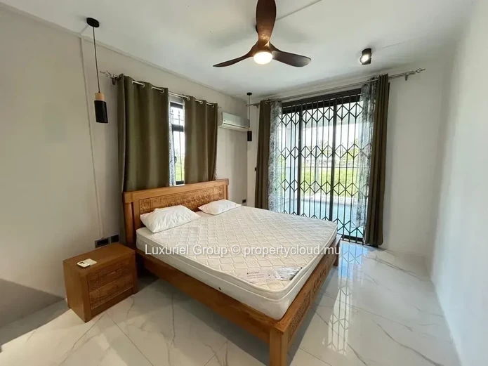 Modern Contemporary Villa For Rent – Sottise