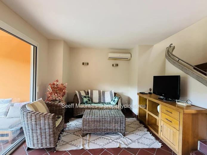 Art de Vivre au Bord de l'Eau : Superbe Duplex 2 Chambres à Port Chambly