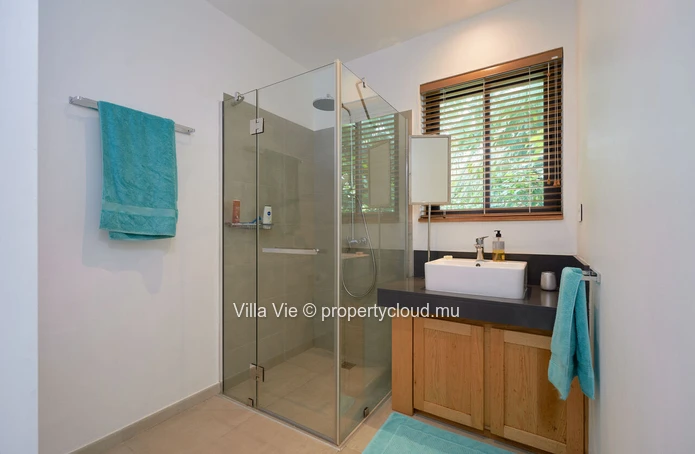 Pointe Aux Canonniers - 3-bedroom apartment.